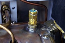 Low pressure valve